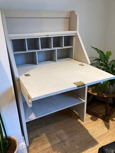 Photo of free Desk/bookcase (IP12 Sudbourne) #2