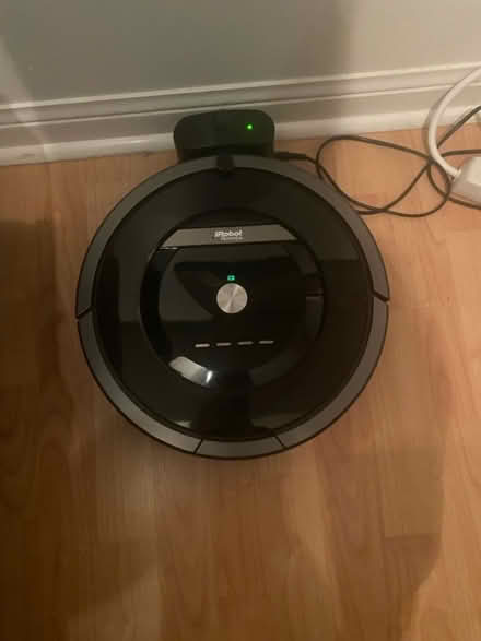 Photo of free Roomba ( robot vacuum) (Yonge and Sheppard) #1