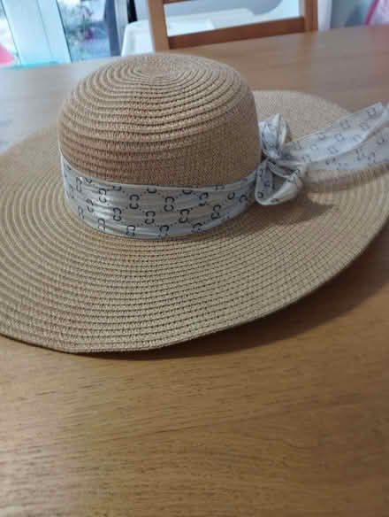 Photo of free Ladies sun hat (Funtley PO15) #1