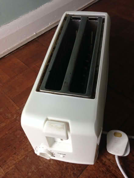 Photo of free Toaster (Oakridge RG21) #3