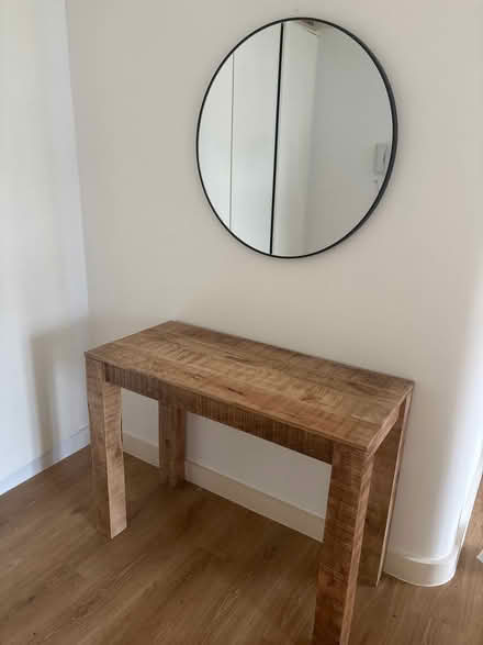 Photo of free Round mirror and console (Earls court SW5) #1