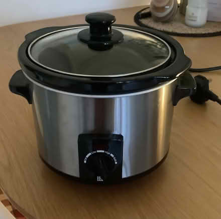 Photo of free Small slow cooker (Oakridge RG21) #1