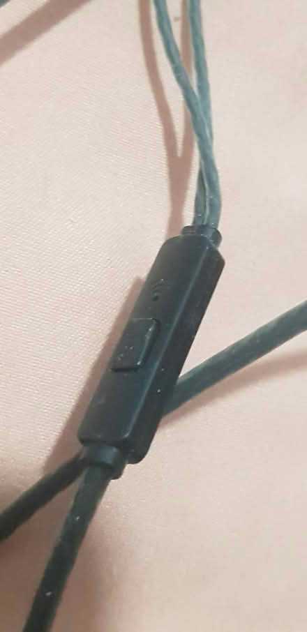 Photo of free Dual drive 3.5 mm wired earphones (IG6) #3