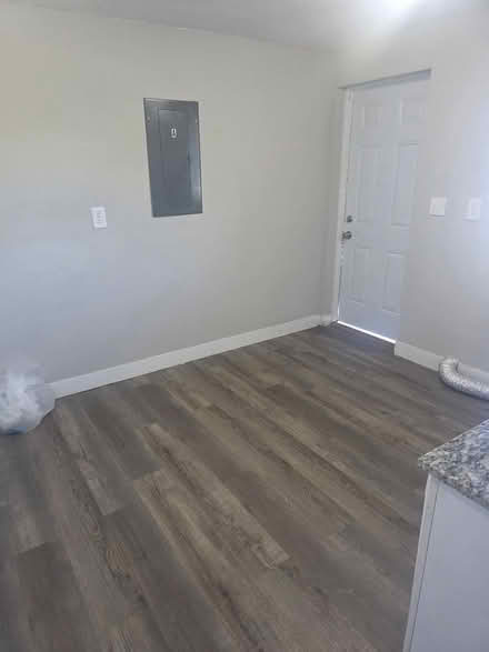 Photo of New and EMPTY Apartment (Wrightsboro Road/Summerville) #2