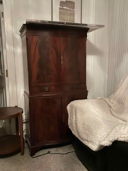 Photo of free Vintage drinks cabinet (Methilhill KY8) #1