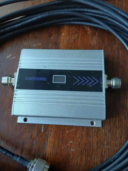 Photo of free GSM 900MHz Repeater (Near Penybont LD15) #2