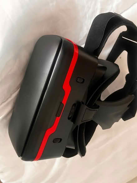 Photo of free VR headset (kids) (Clarehall) #1