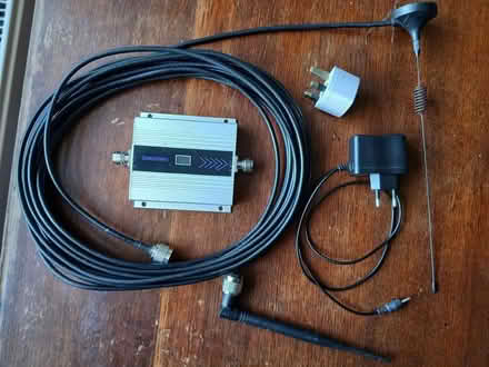 Photo of free GSM 900MHz Repeater (Near Penybont LD15) #1