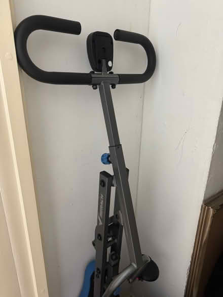 Photo of free Squat Machine (E3 4UF) #2