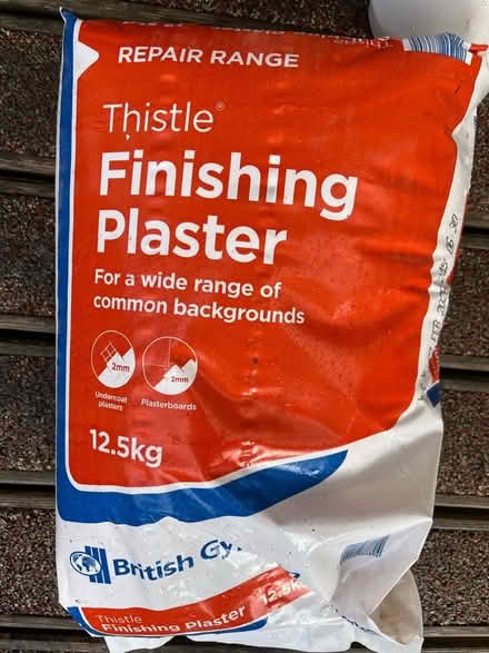 Photo of free Finishing plaster and plasterboard bead (Woodley RG6) #1