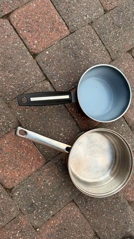 Photo of free 2 pots (Clarendon metro,Arlington, VA) #2