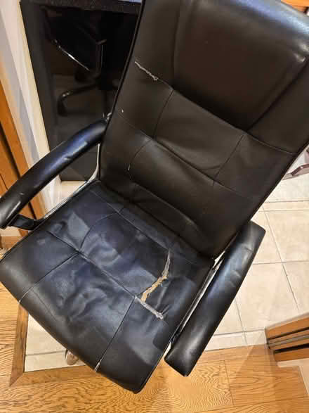 Photo of free Office chair (Kensington W8) #3