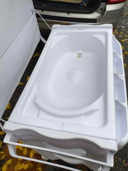 Photo of free Changing table with bathtub (E5 Clapton) #1