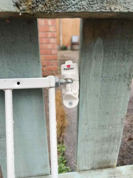 Photo of free Stairgate (Bromborough CH62) #2