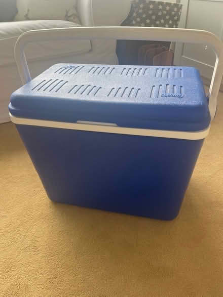 Photo of free Cool box (Blacklands TN34) #1