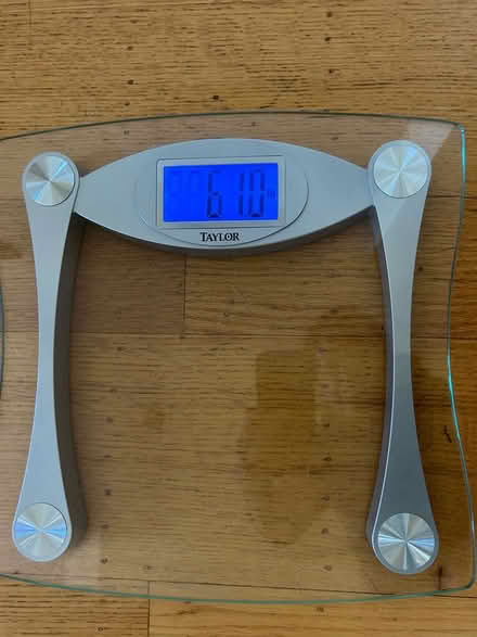 Photo of free TAYLOR glass bathroom scale (San Carlos-El Camino near Hull) #1