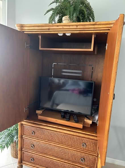 Photo of free tv armoire (Estero/Bonita Springs) #3
