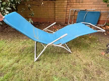 Photo of free X2 sun loungers (Twickenham TW1) #2