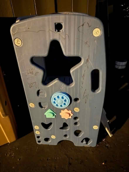 Photo of free Kids step stool, learning tower (Valencia Avenue, Sunnyvale) #1