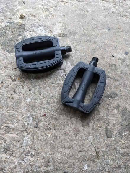 Photo of free Pair of pedals (Fareham PO16) #2