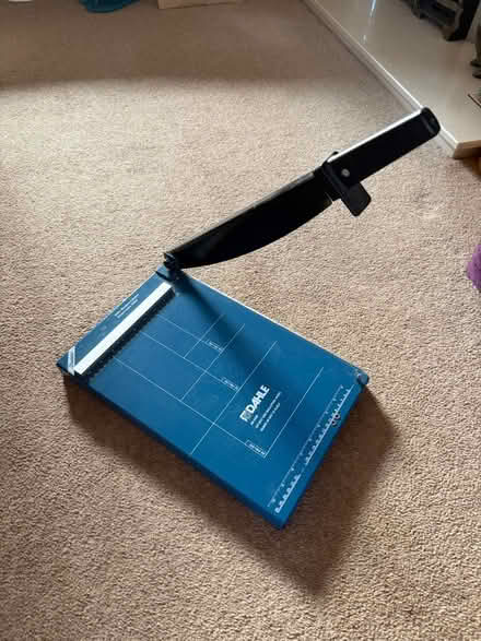 Photo of free Guillotine (Salisbury Village, Hatfield) #1