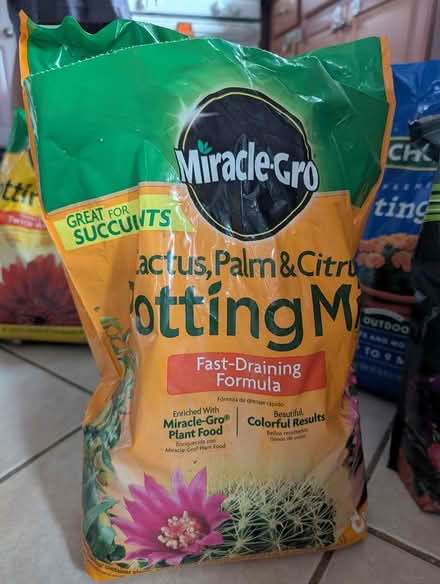 Photo of free potting soil mixes (Main St - Pleasant Ln Lombard) #2