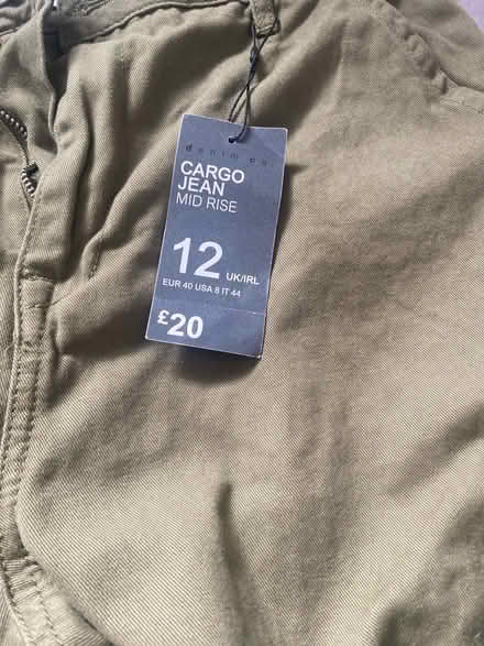 Photo of free Green cargo jeans (SE12 lee) #2