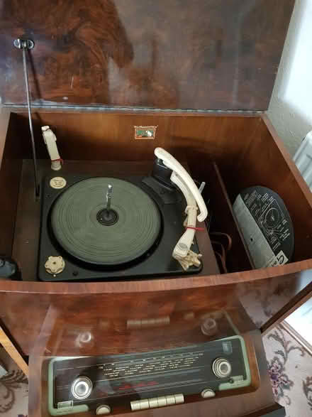 Photo of free 1950's RADIO GRAM (Swallow Beck LN6) #3