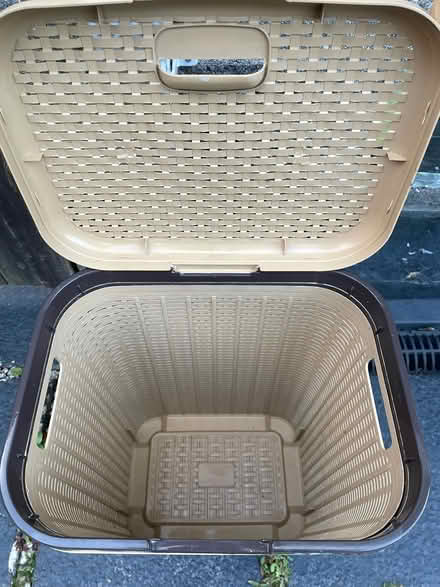 Photo of free Plastic Laundry Basket (Dousland) #2
