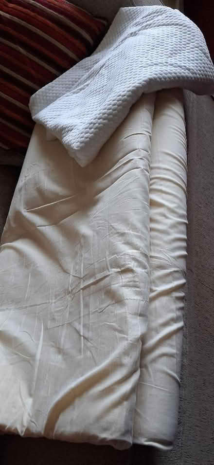 Photo of free Single bed mattress topper (KGH area NN16) #1