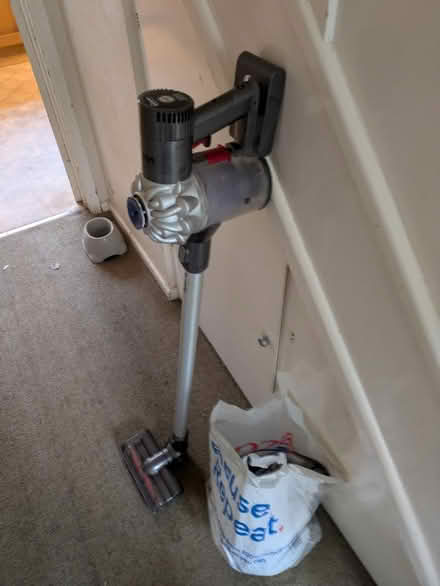 Photo of free Dyson V6 cleaner with accessories (Nailsea BS48) #1