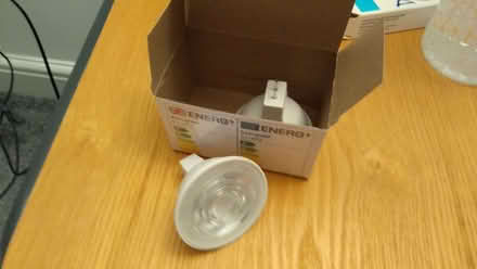 Photo of free 2 x GU5.3 type 4.5W LED bulbs (Beaconsfield HP9) #2