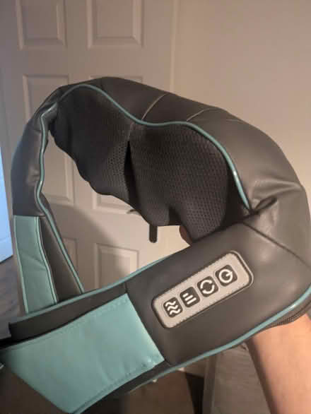 Photo of free Shoulder massage machine (CB4) #1