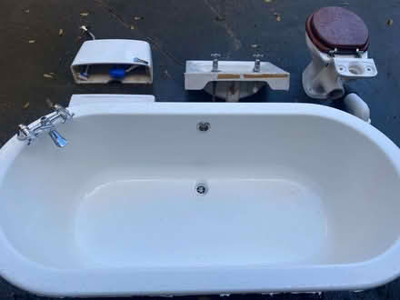 Photo of free Full bathroom suite - bath, basin & toilet (Norton LD8) #1