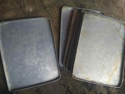 Photo of free Small Baking Trays (Leighton buzzard LU7) #1