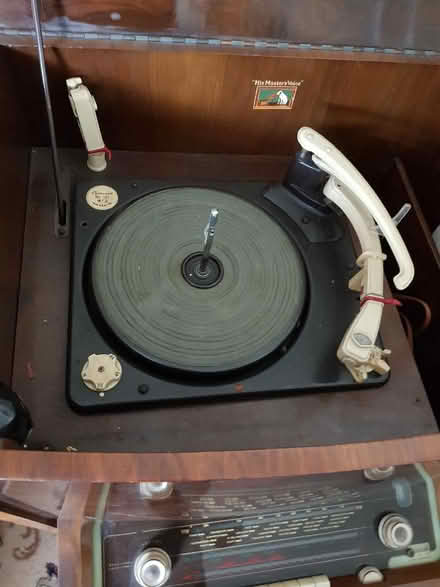 Photo of free 1950's RADIO GRAM (Swallow Beck LN6) #4