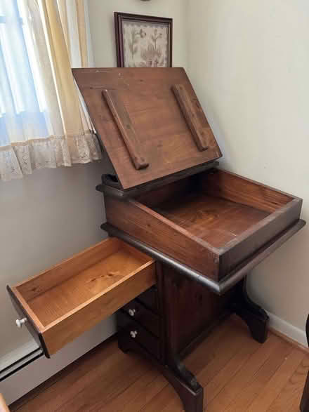 Photo of free Charming small writing desk (just south of Baltimore Pike) #1