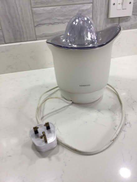 Photo of free Electric Citrus fruit juicer (Daventry NN11) #2