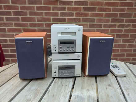 Photo of free Sony T101 mini hifi system with speakers (Burnham SL1) #2