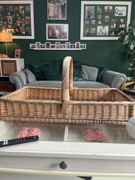 Photo of free Large bakers basket (RG2 Shinfield) #1