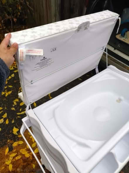 Photo of free Changing table with bathtub (E5 Clapton) #3