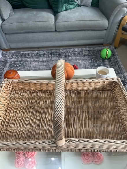 Photo of free Large bakers basket (RG2 Shinfield) #2