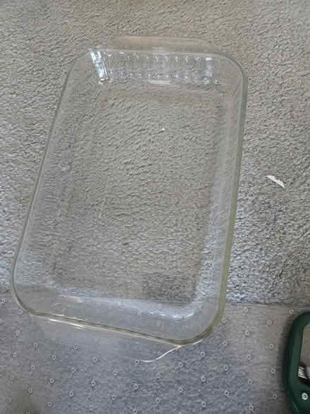 Photo of free 9 x 13 baking dish (Centre Ridge Regent) #1