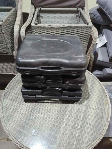 Photo of free 3 gas camping stoves (Neath SA10) #3