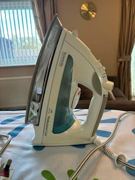 Photo of free Rowenta Steam Iron (Caldy Valley CH3) #2