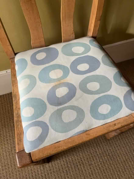 Photo of free Oak dining chair (St Leonards on sea TN38) #2