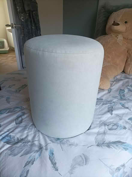 Photo of free Round stool (Bromyard) #3