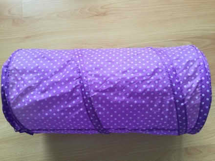 Photo of free Cat play tunnel. (Eye) #2