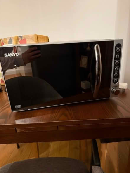 Photo of free Microwave (Waddon CR0) #1