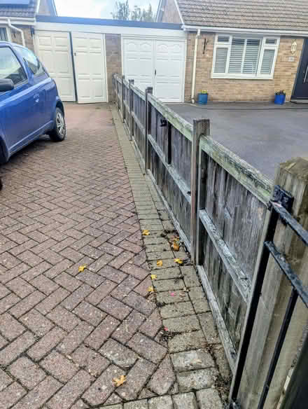 Photo of free Fencing (Warden Hill GL51) #1